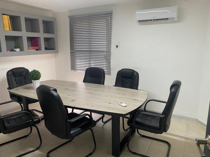 casa habilitada como oficinas en venta en supermanzana 3