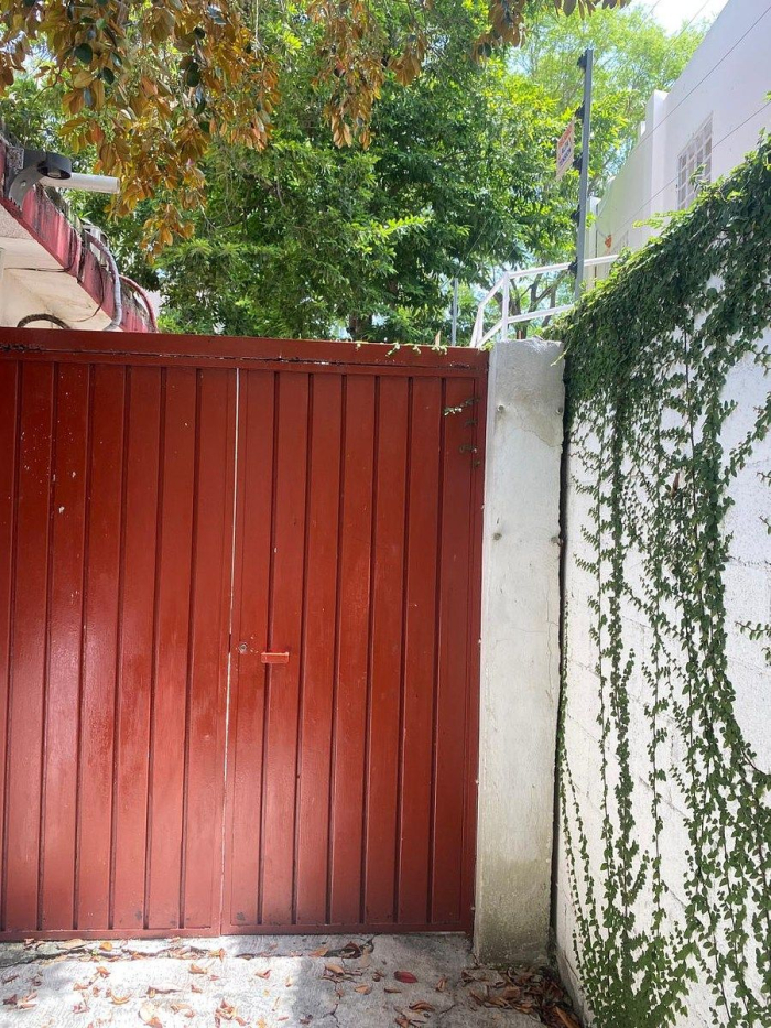 casa habilitada como oficinas en venta en supermanzana 3