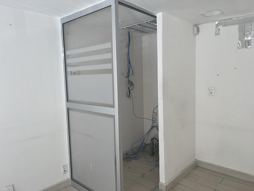 oficina en renta hegel polanco 80 m2