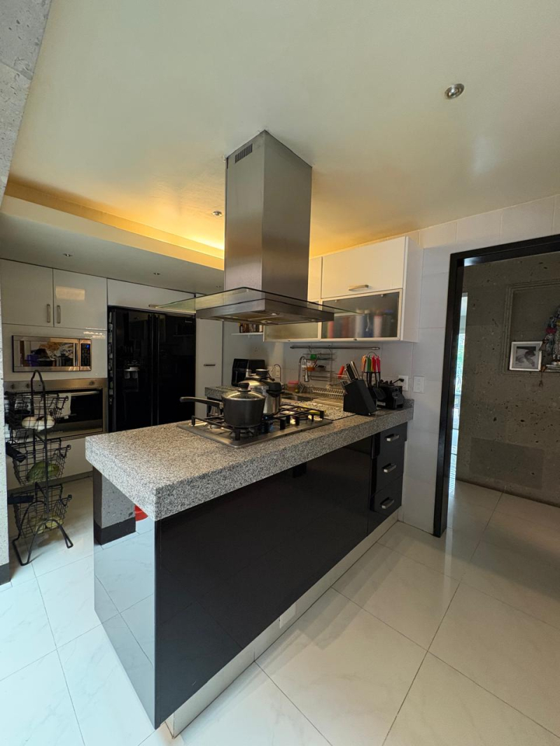 se vende casa en circuito ingenieros ciudad satélite, naucalpan, edo de méxico.