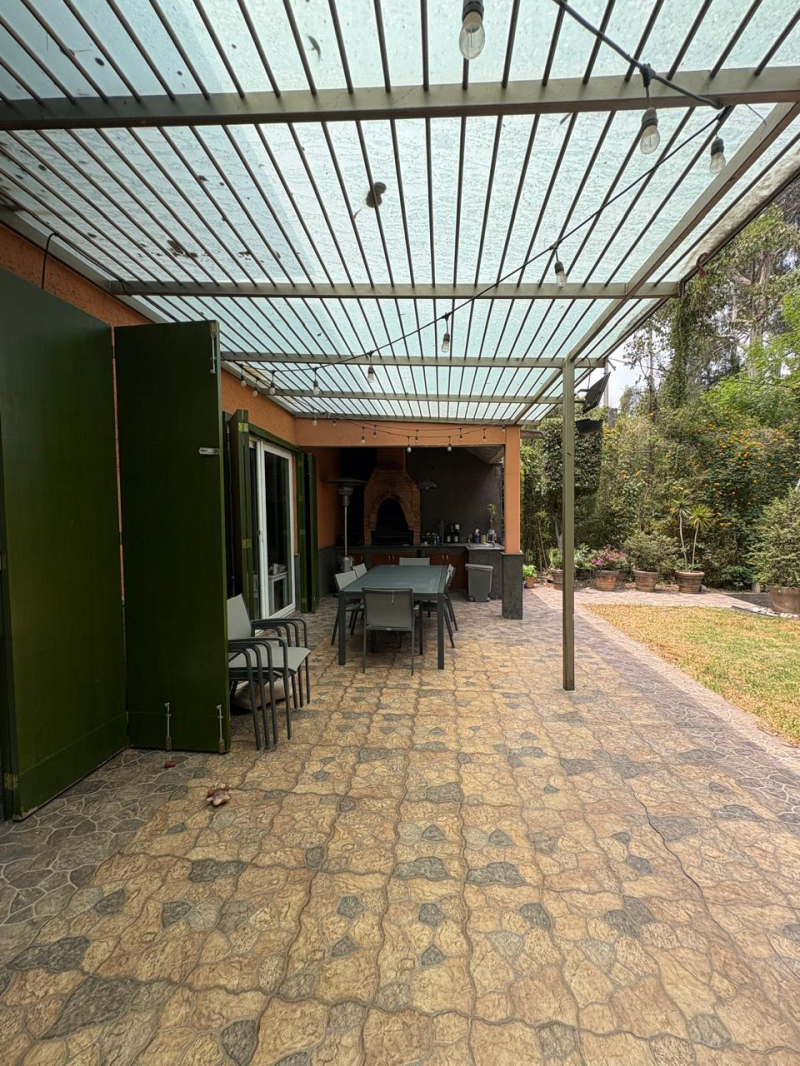 se vende casa en circuito ingenieros ciudad satélite, naucalpan, edo de méxico.