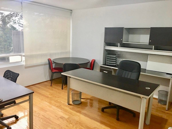 Rento Casa Amueblada Y Equipada, En Una De Las Mejores Privadas En Interlomas.