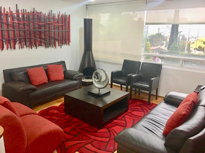 Rento Casa Amueblada Y Equipada, En Una De Las Mejores Privadas En Interlomas.