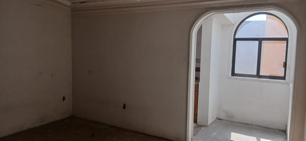casa en venta en valle dorado 