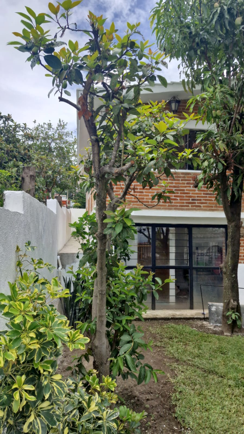  se vende casa en fraccionamiento hacienda la alborada atlatlahucan morelos.