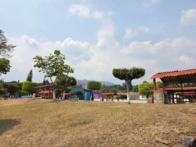  se vende casa en fraccionamiento hacienda la alborada atlatlahucan morelos.