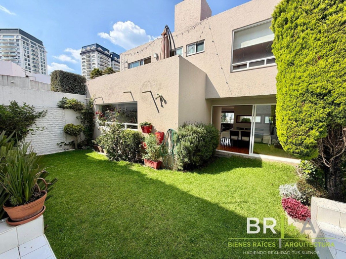 Casa en renta en interlomas calle cerrada
