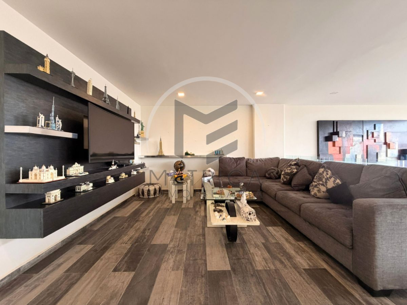  ph en dos niveles en venta en bosque de minas, remodelado y con vista panorámica