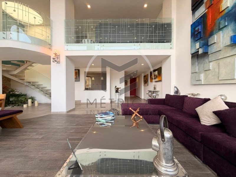  ph en dos niveles en venta en bosque de minas, remodelado y con vista panorámica