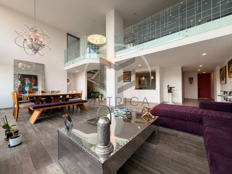  ph en dos niveles en venta en bosque de minas, remodelado y con vista panorámica