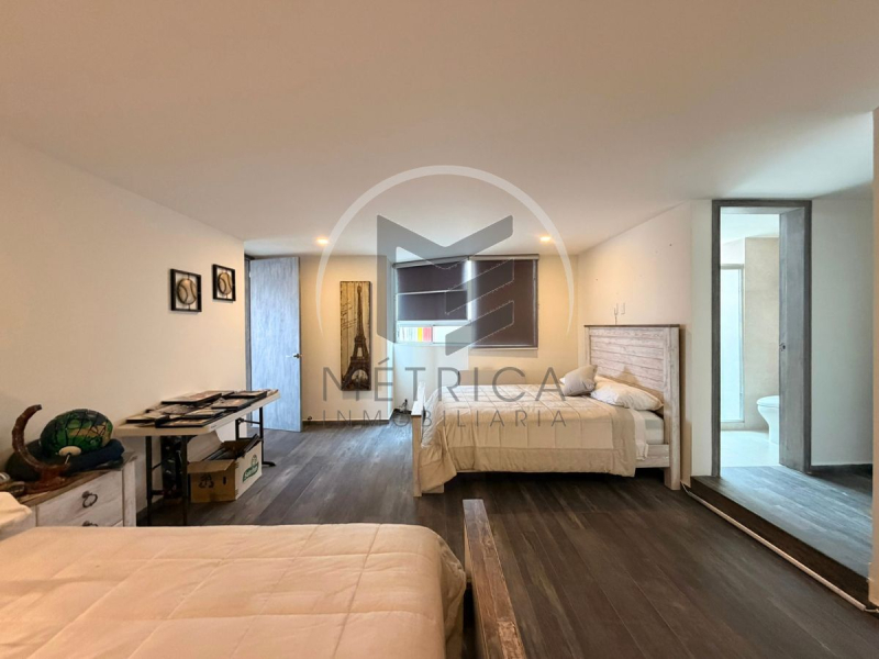  ph en dos niveles en venta en bosque de minas, remodelado y con vista panorámica