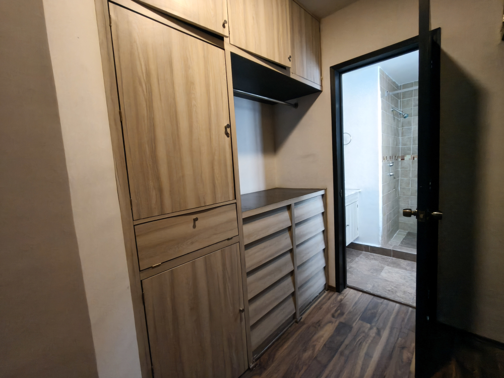 RENTA DEPARTAMENTO TOTALMENTE REMODELADO AMUEBLADO