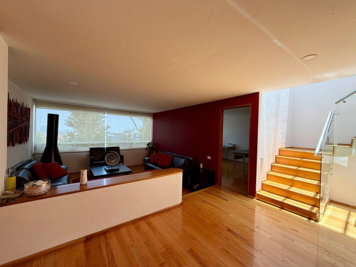 casa en renta, en una de las mejores privadas en interlomas. 