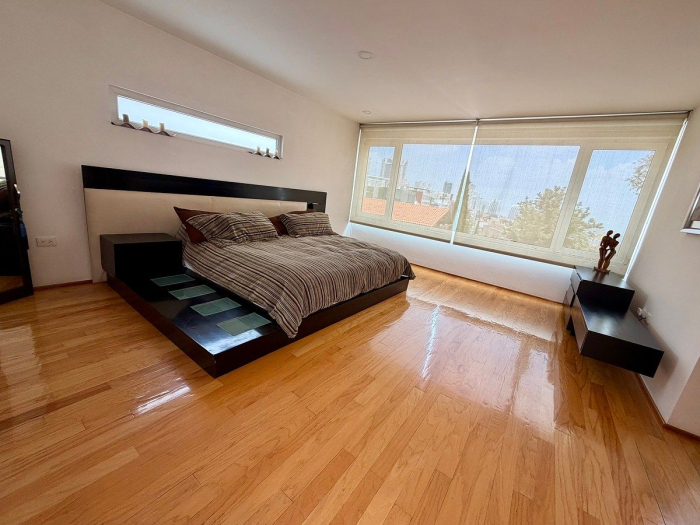 casa en renta, en una de las mejores privadas en interlomas. 