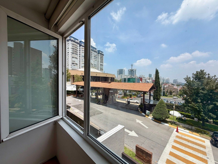 casa en renta, en una de las mejores privadas en interlomas. 
