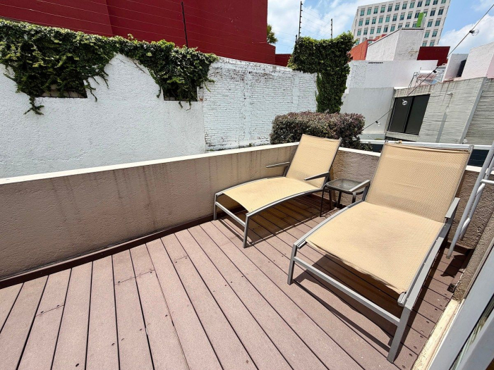 casa en renta, en una de las mejores privadas en interlomas. 