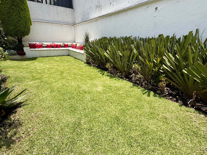 Casa En Renta, En Una De Las Mejores Privadas En Interlomas. 