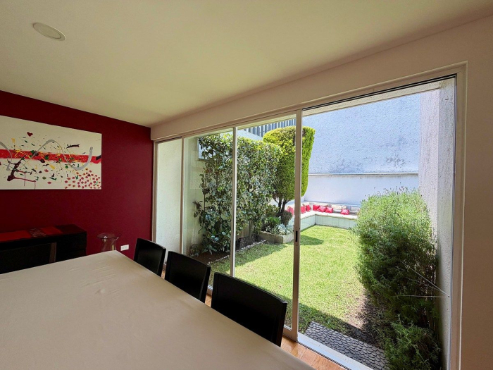 casa en renta, en una de las mejores privadas en interlomas. 