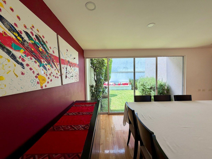 casa en renta, en una de las mejores privadas en interlomas. 