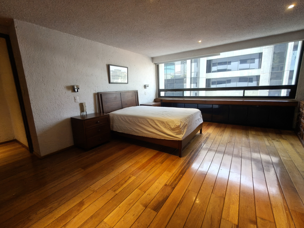 DEPARTAMENTO AMUEBLADO EN RENTA EN LOMAS DE CHAPULTEPEC