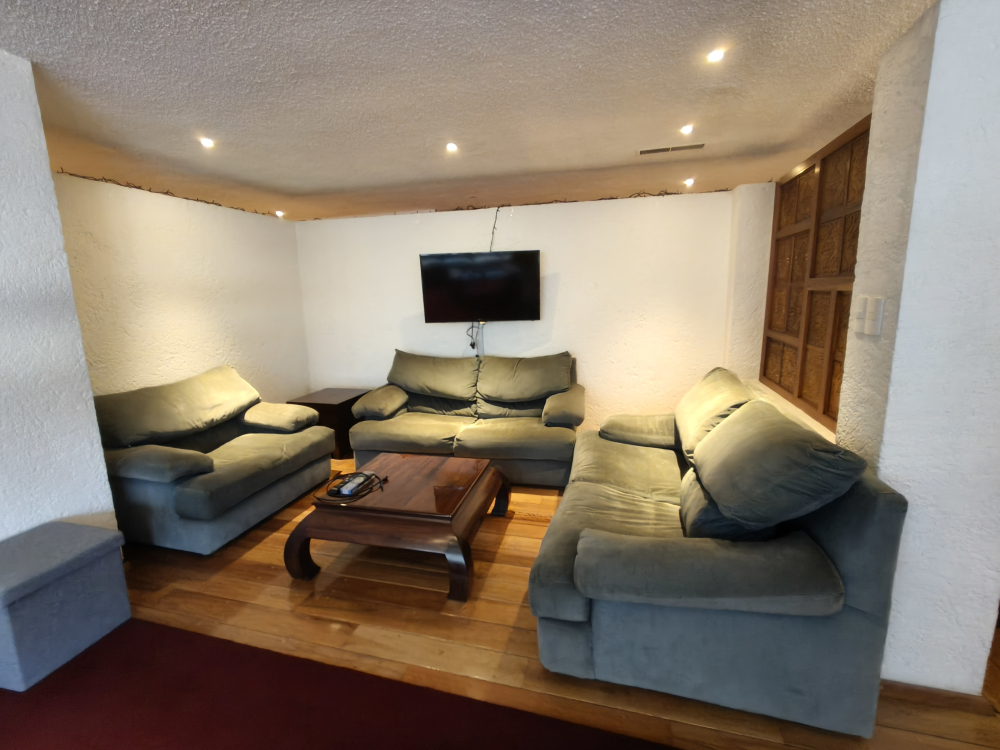 DEPARTAMENTO AMUEBLADO EN RENTA EN LOMAS DE CHAPULTEPEC