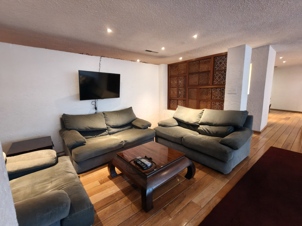 DEPARTAMENTO AMUEBLADO EN RENTA EN LOMAS DE CHAPULTEPEC