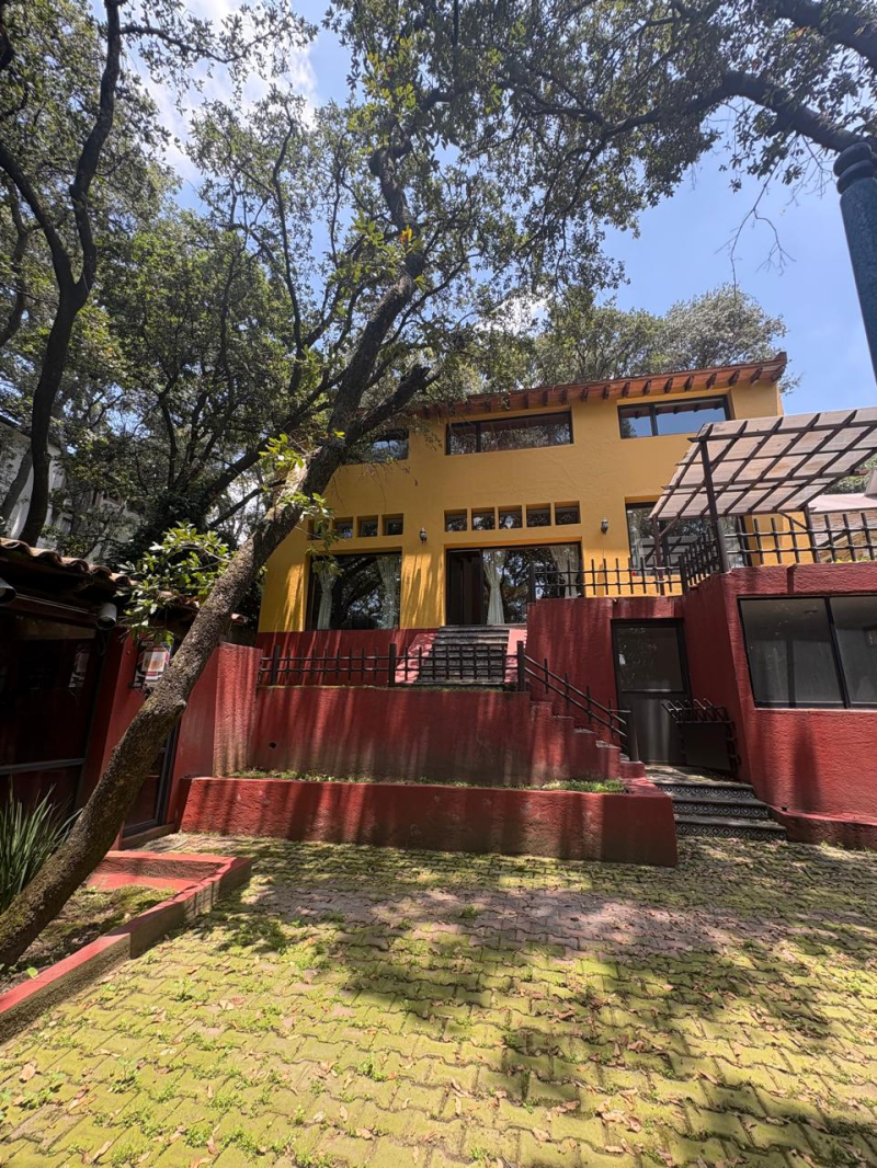 se vende casa en boulevard condado de sayavedra atizapan de zaragoza.