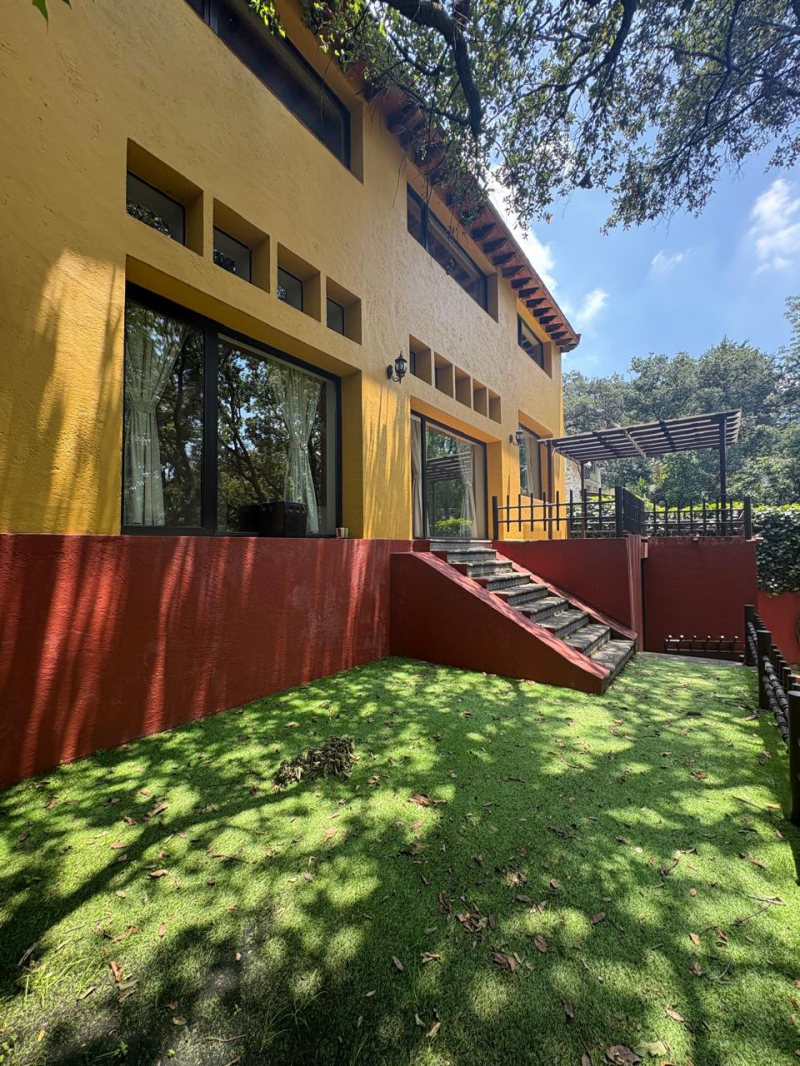 se vende casa en boulevard condado de sayavedra atizapan de zaragoza.