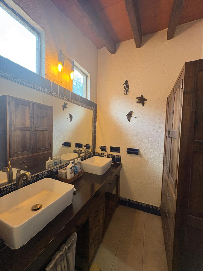 se vende casa en boulevard condado de sayavedra atizapan de zaragoza.