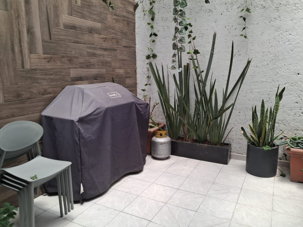 CASA EN VENTA CON USO DE SUELO EN LA ANAHUAC
