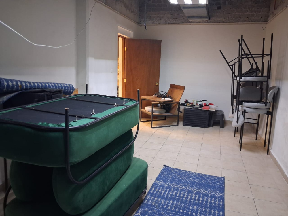 CASA EN VENTA CON USO DE SUELO EN LA ANAHUAC