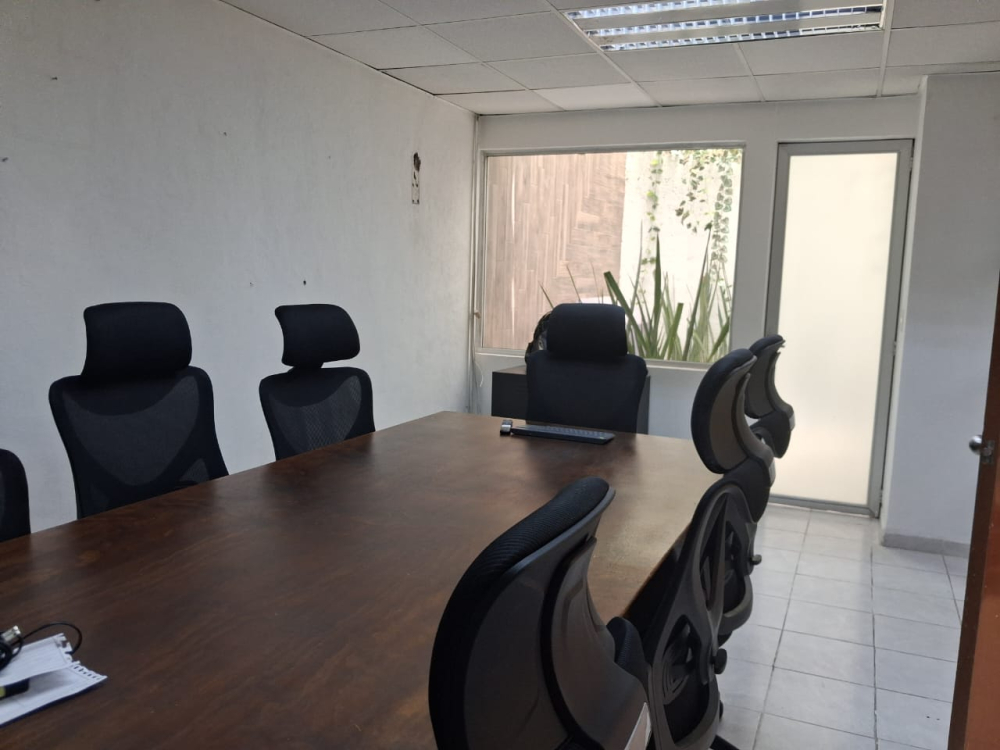 CASA EN VENTA CON USO DE SUELO EN LA ANAHUAC