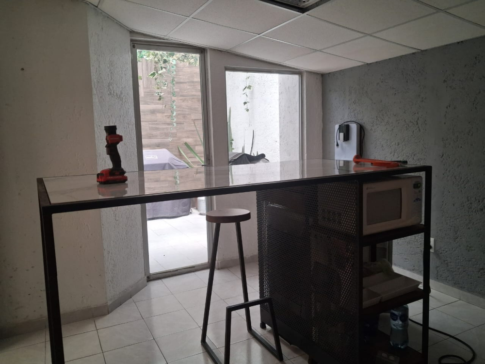 CASA EN VENTA CON USO DE SUELO EN LA ANAHUAC