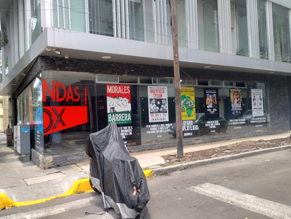  Renta Local A Pie De Calle En Av. Revolución Máxima Visibilidad Y Flujo