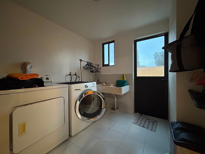 casa en venta en fuentes de tepepan – valle escondido