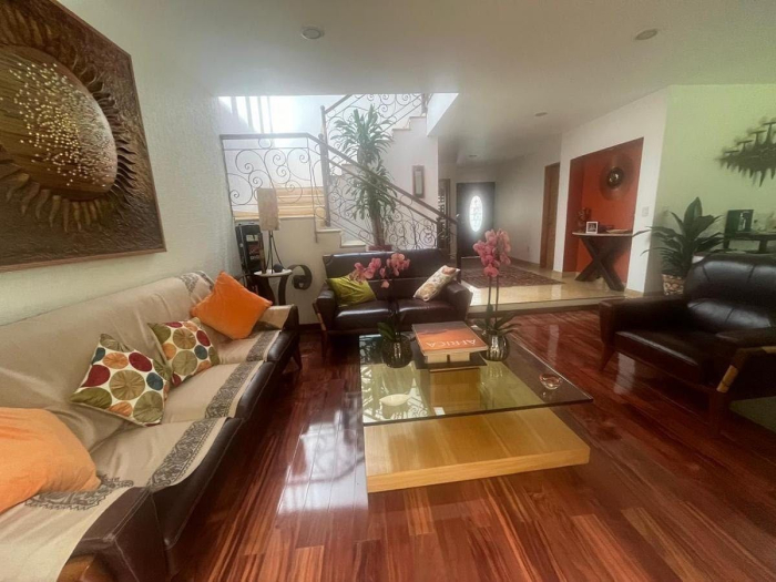 casa en venta en fuentes de tepepan – valle escondido