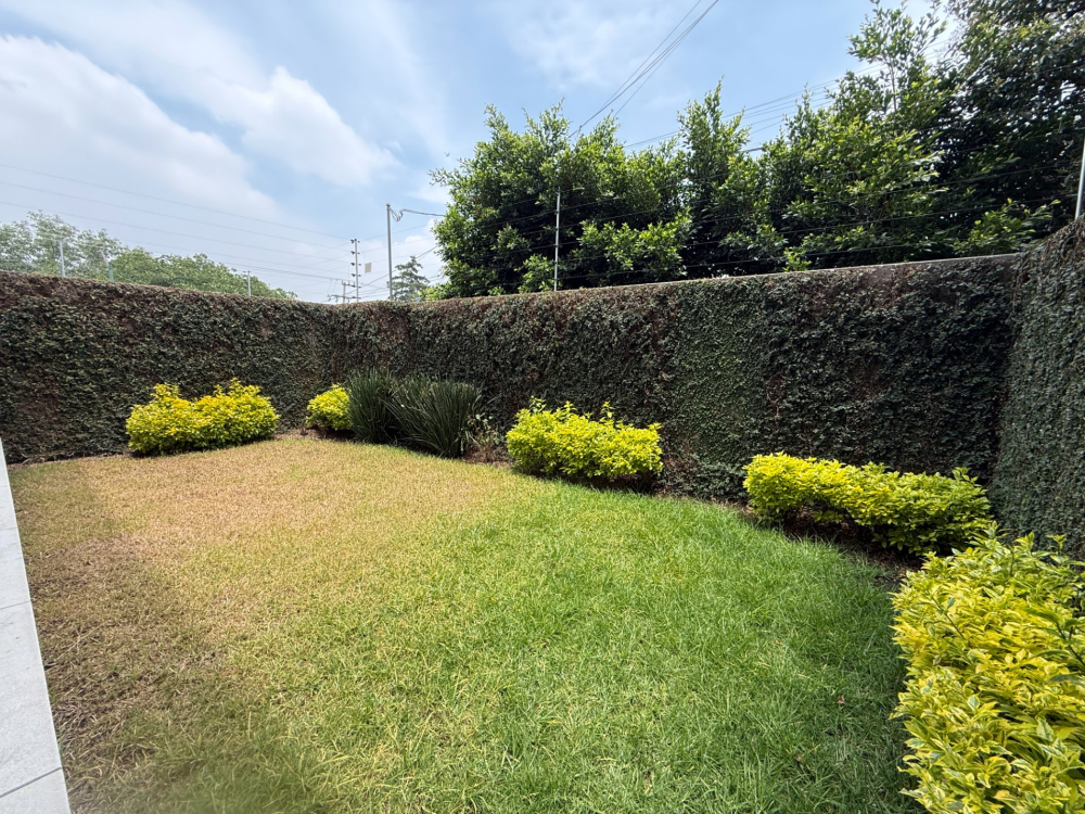 casa en condominio en venta en las águilas