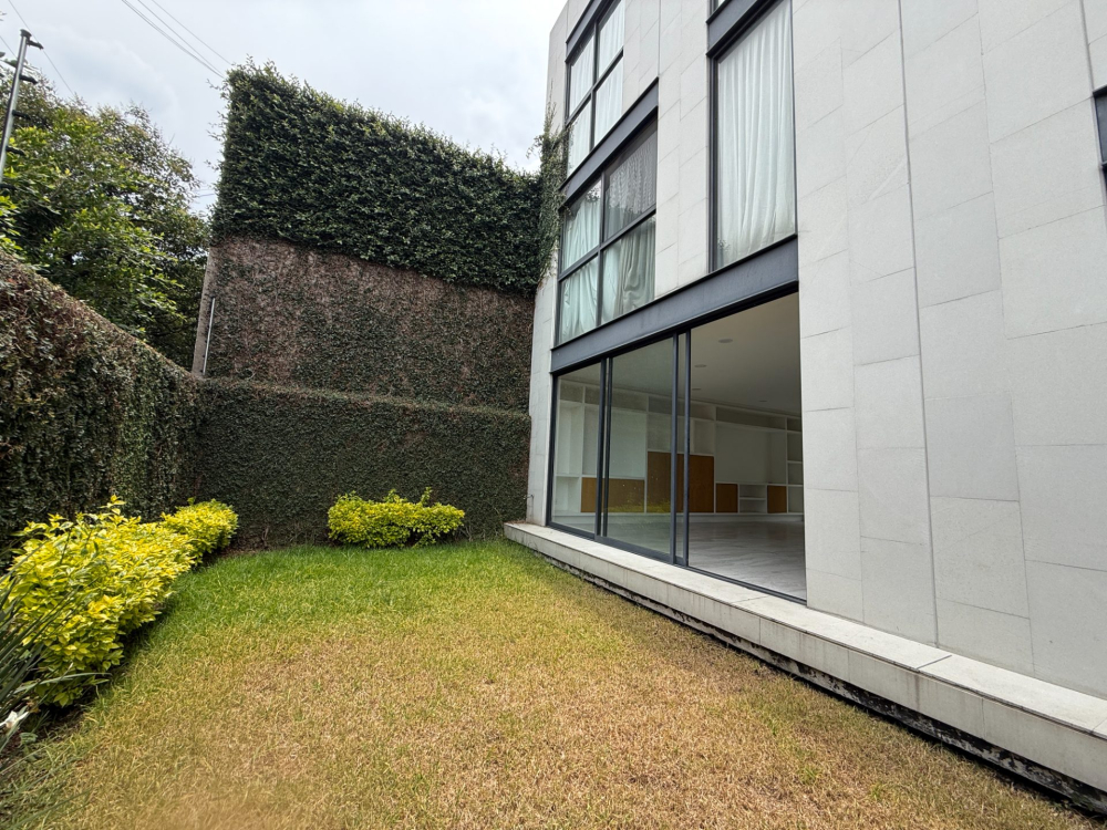 casa en condominio en venta en las águilas