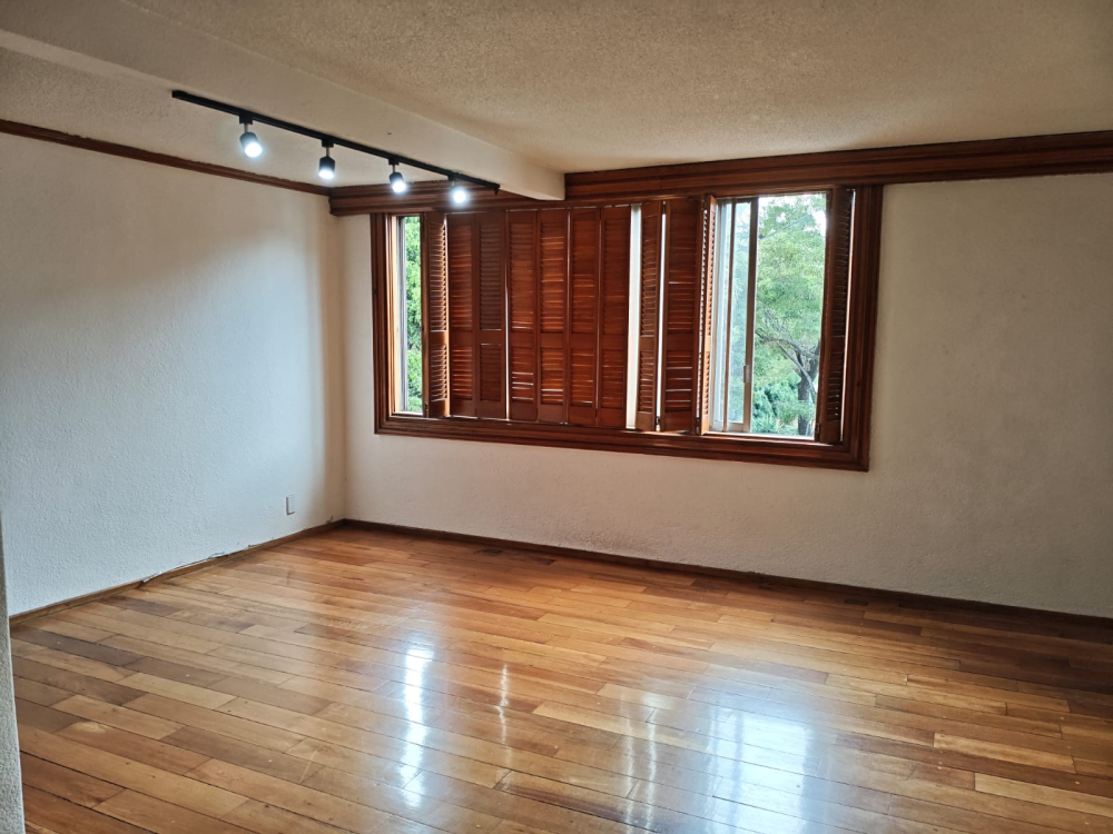 DEPARTAMENTO EN VENTA CON EXCELENTE UBICACION - CALLE GOYA - INSURGENTES MIXCOAC 