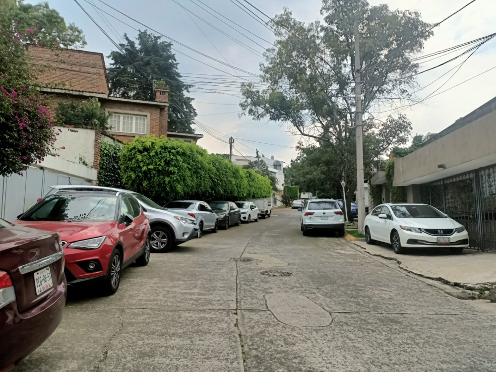 CASA EN PRIVADA EN VENTA EN TECAMACHALCO A 5 MINUTOS DE LA UNIVERSIDAD ANAHUAC