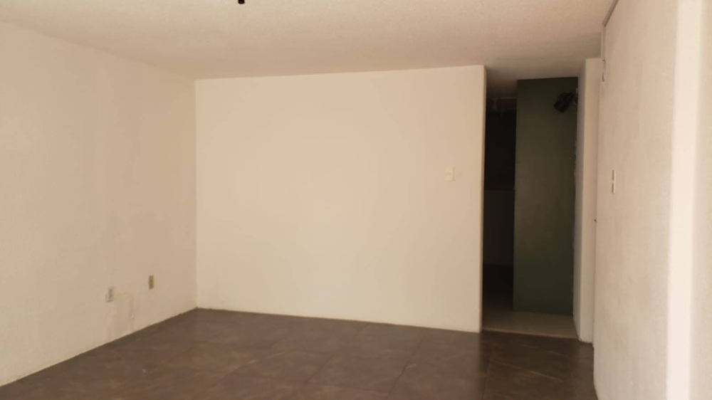 CASA EN PRIVADA EN VENTA EN TECAMACHALCO A 5 MINUTOS DE LA UNIVERSIDAD ANAHUAC