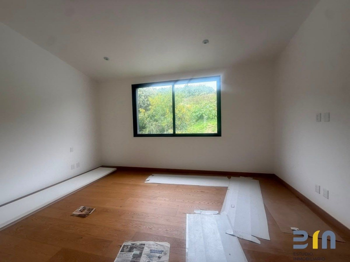 casa en venta en lomas del rio