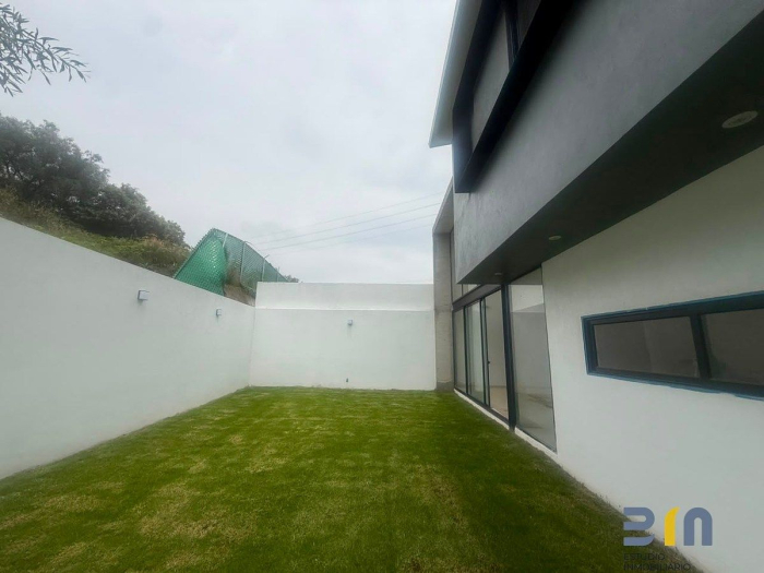 casa en venta en lomas del rio