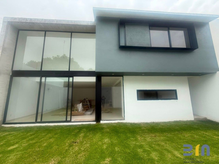 casa en venta en lomas del rio