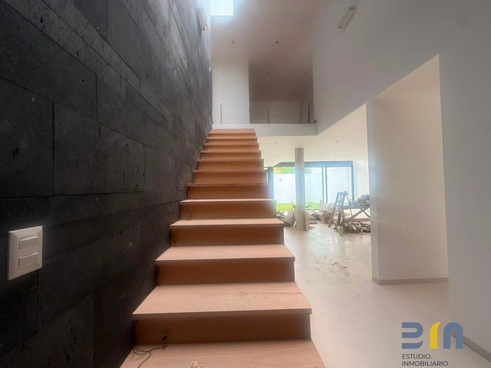 casa en venta en lomas del rio