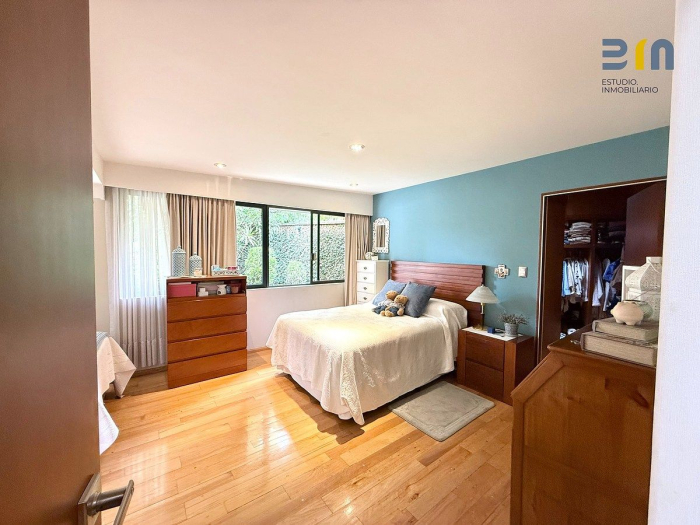 casa en venta  en lomas hipódromo calle con seguridad