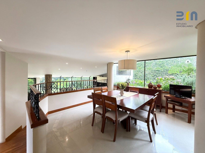 casa en venta  en lomas hipódromo calle con seguridad