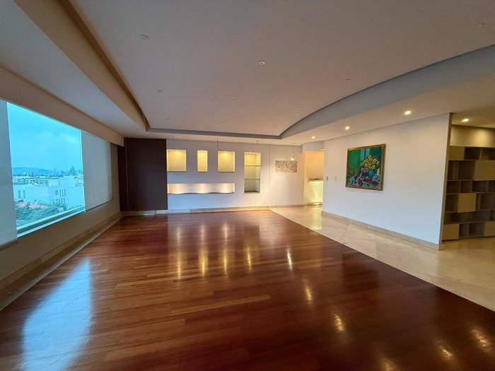 Venta de departamento en Gardenias, Gran precio