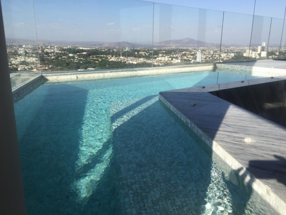 departamento en renta en colinas de san javier
