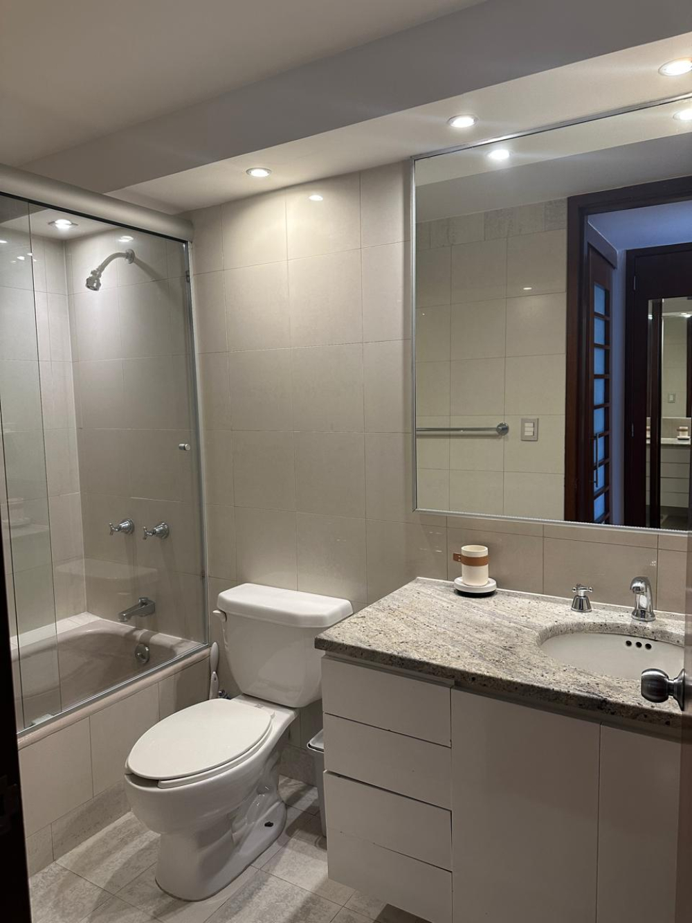 departamento amueblado y remodelado en campos elíseos, polanco.